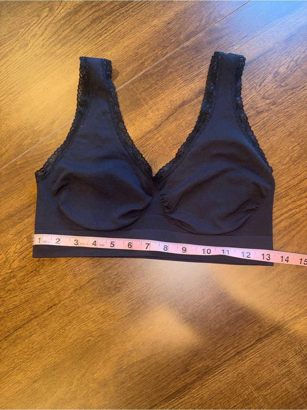 Rhonda Sheer Lace-Trim Seamless Comfort Bra - Black 2XL - Picture 5 of 7